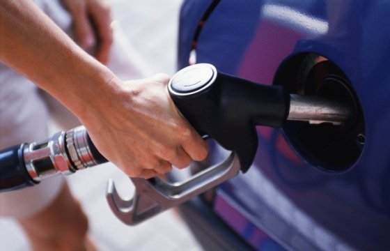 Латвийские торговцы горючим: цены на топливо выросли не сильно