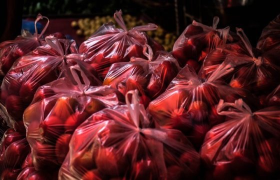В Литве запретили бесплатные пластиковые пакеты