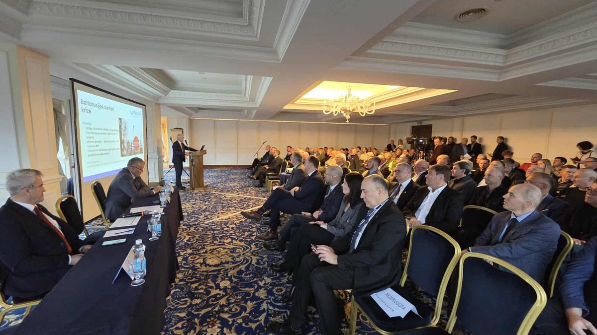 Linava призывает правительство Литвы разработать механизм компенсаций перевозчикам из-за закрытой границы с Беларусью