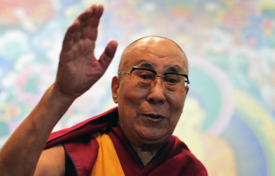 Далай-Лама назвал президента США слишком эмоциональным