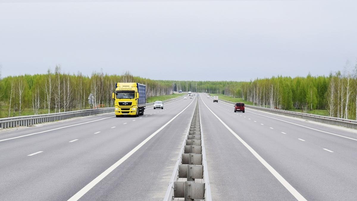 Из Беларуси в Литву вернулcя 331 грузовик