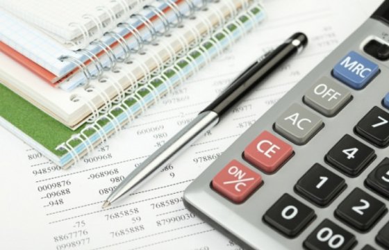 В Латвии одобрили введение дифференцированного подоходного налога с населения