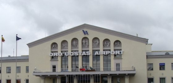 В аэропорту Вильнюса пьяный пассажир сообщил о бомбе