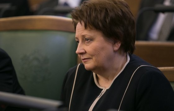 Экс-премьер Латвии не явилась на заседание суда