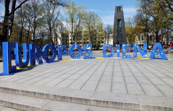 Фоторепортаж: Вильнюсцы празднуют День Европы