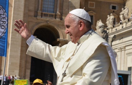 Папа римский помолился за мир в Украине
