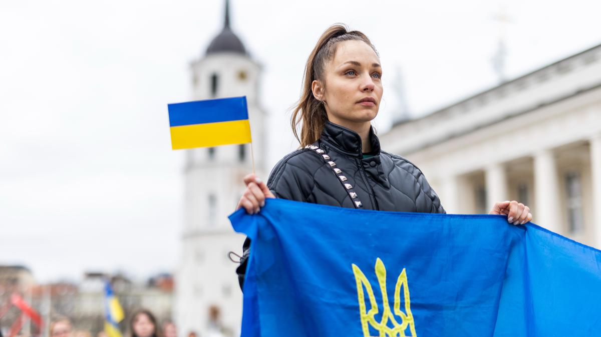 Каждый третий украинский беженец в Литве нашел работу