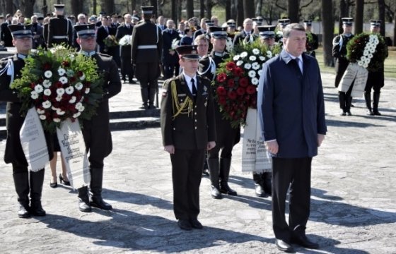Президент Латвии принял участие в богослужении в память жертв Второй мировой