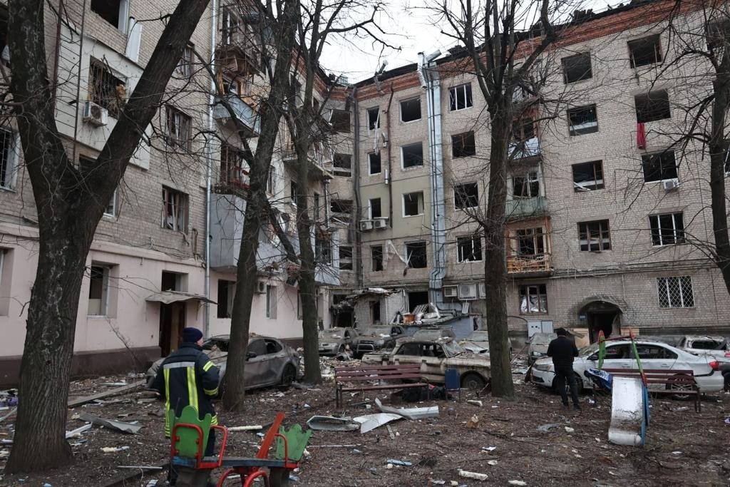 Последствия атаки на Харьков, 2 января 2024. Фото: ДСНС Украины