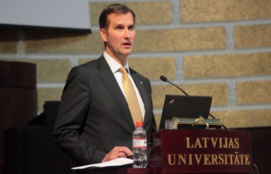Посол Латвии: Россия пытается вернуть статус сверхдержавы