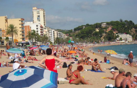 Испания может начать пускать туристов с конца июня