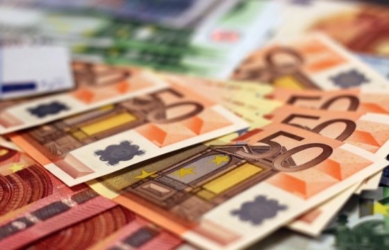 Литовская оппозиция критикует новый закон о зарплатах