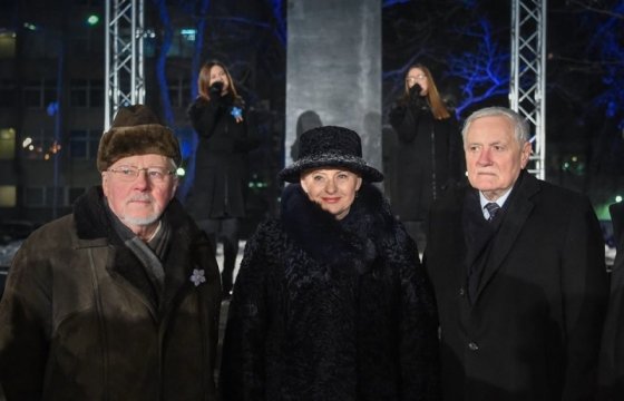 Президент Литвы: Стремление к свободе не уничтожит никакой Советский гигант