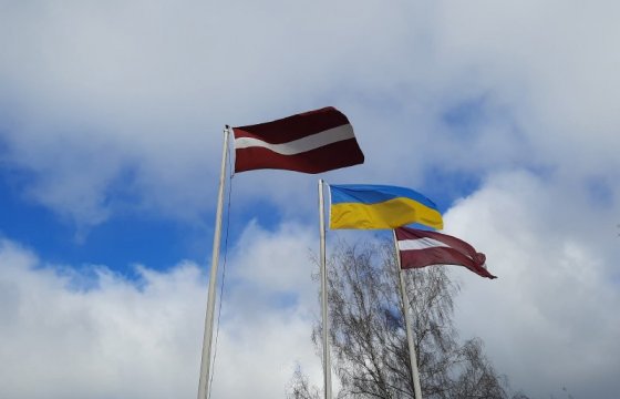 Сейм Латвии разрешил добровольцам служить в Украине