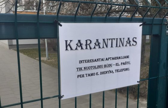 Глава минздрава Литвы предложит продлить карантин еще на две недели