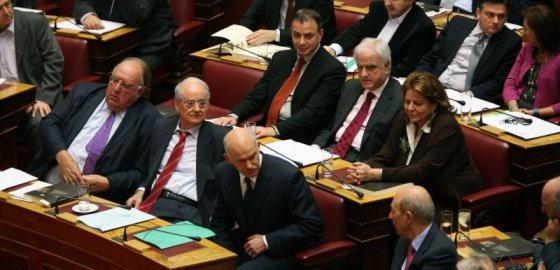 Греция одобрила меры жесткой экономии